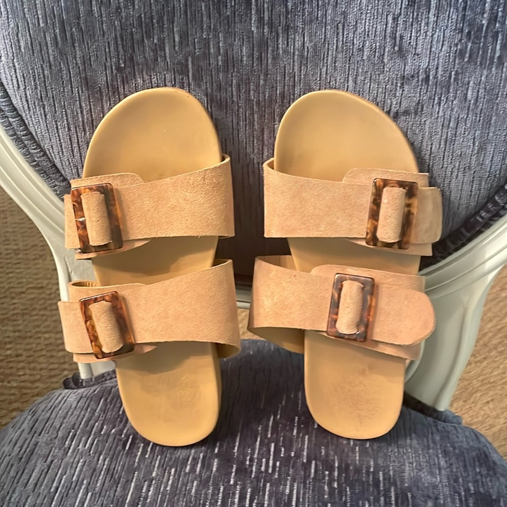 Suede sandles